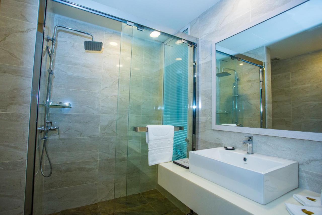 Austin Park Hotel Johor Bahru Esterno foto
