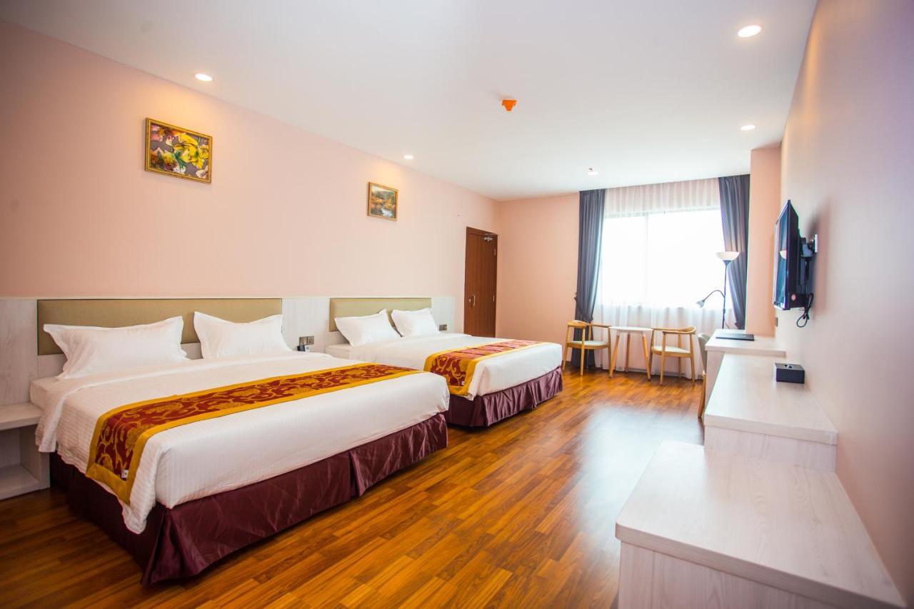 Austin Park Hotel Johor Bahru Esterno foto