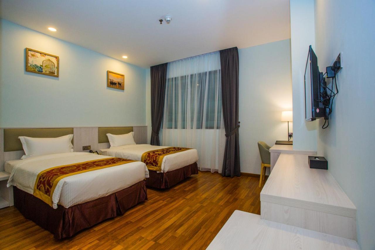 Austin Park Hotel Johor Bahru Esterno foto