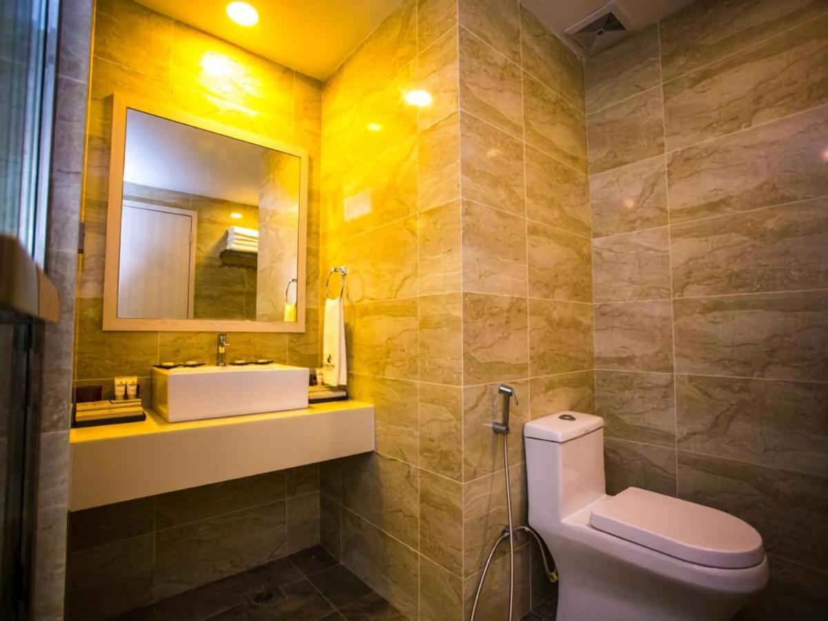 Austin Park Hotel Johor Bahru Esterno foto