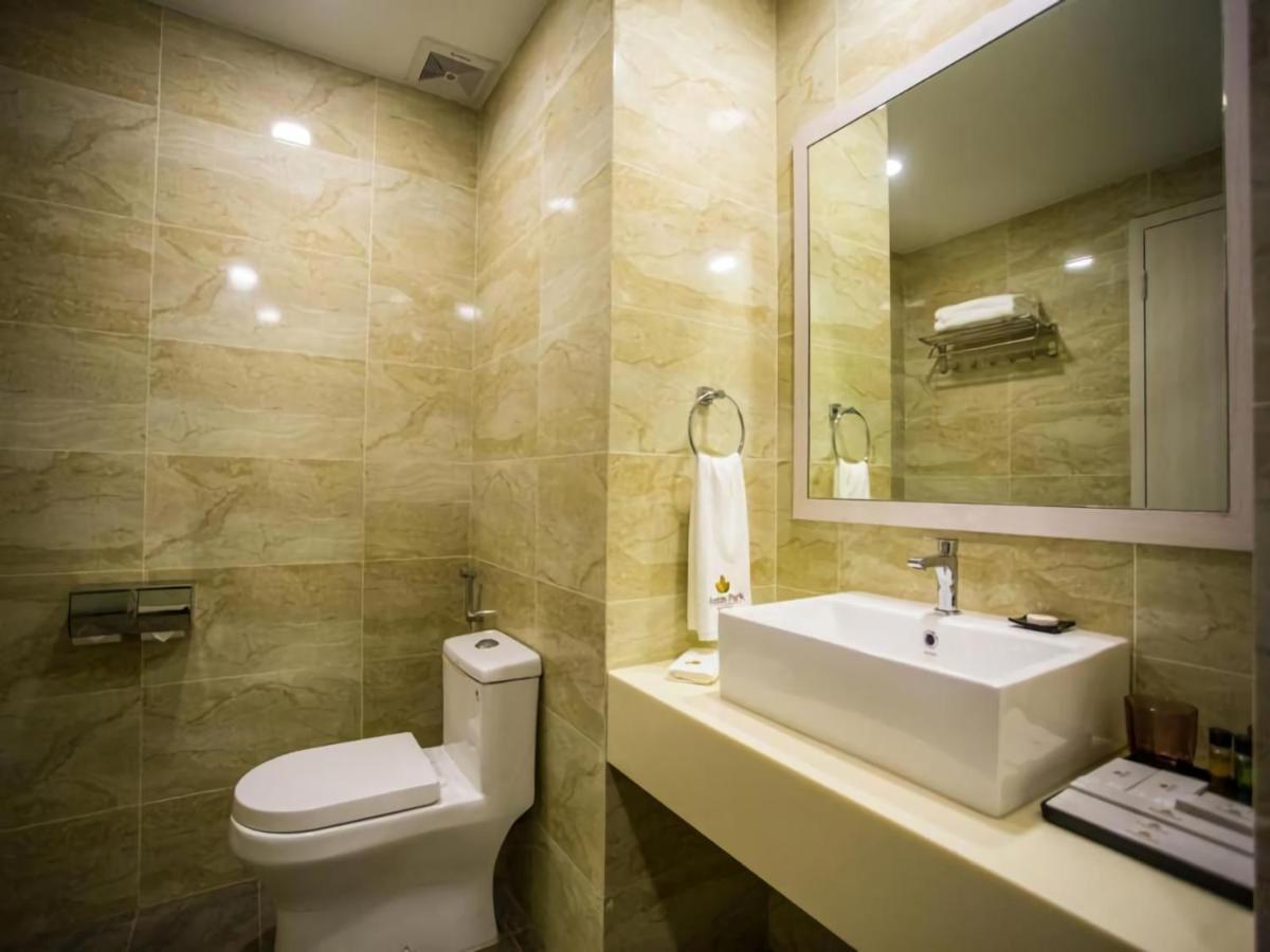 Austin Park Hotel Johor Bahru Esterno foto