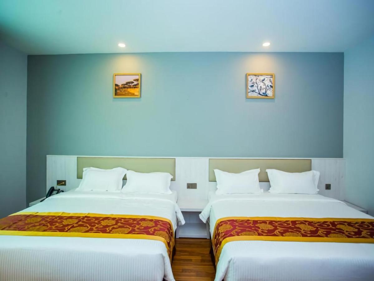 Austin Park Hotel Johor Bahru Esterno foto