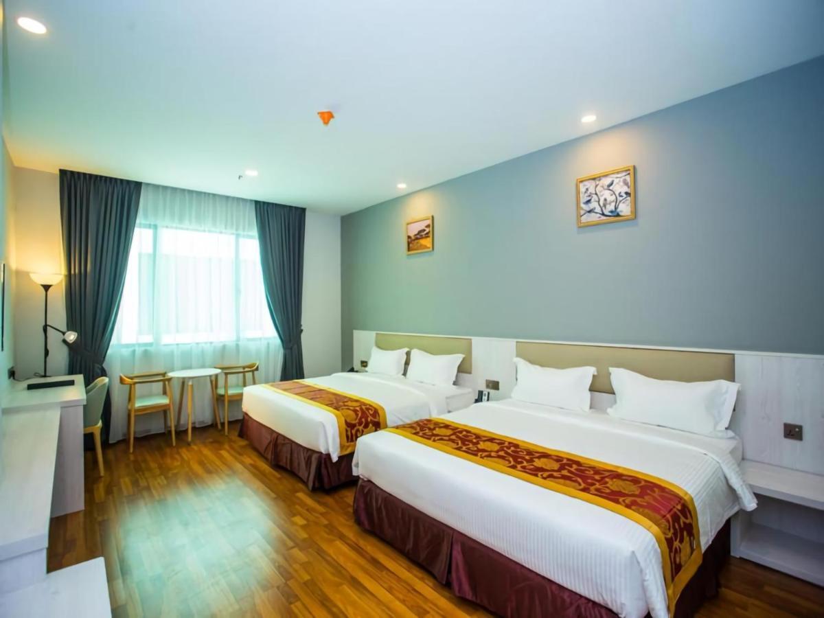 Austin Park Hotel Johor Bahru Esterno foto